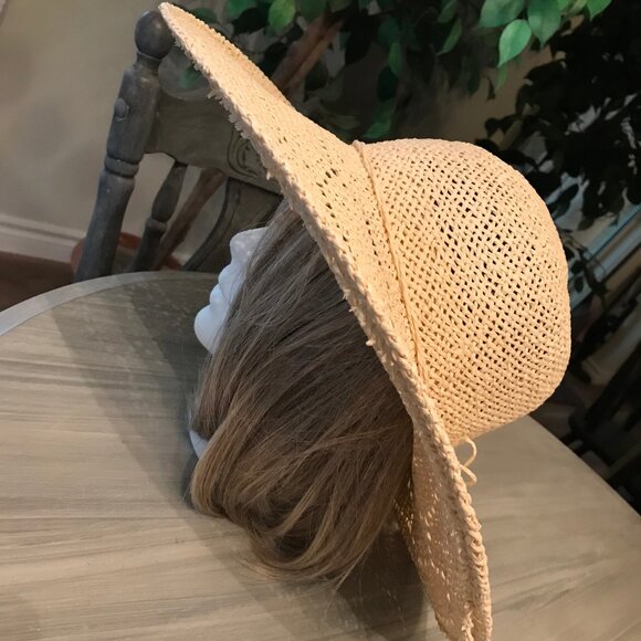 Ladies Wide Brim Straw Woven Hat One Size - Picture 2 of 3
